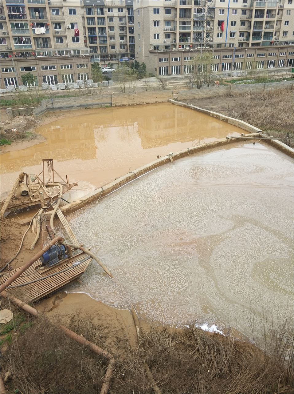 西和沉淀池淤泥清理-厂区废水池淤泥清淤